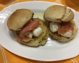 Foto del paso 3 de la receta: Capricho de mozzarella fresca, salmón ahumado y aceite de trufa blanca