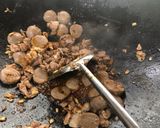 Foto langkah ke 2 dari resep Mie goreng ulang tahun.
