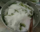 Hình bước làm 2 của món Mứt dừa matcha