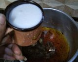A picture of step 3 of Elaichi wali chai.