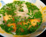 Hình bước làm 3 của món Bánh canh hẹ nấu cá