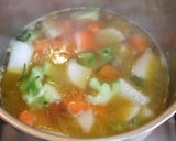 Foto del paso 2 de la receta Crema de brécol y zanahorias al curry