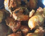 Foto langkah ke 2 dari resep Ayam Goreng Lengkuas.