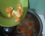Foto langkah ke 2 dari resep Sop Ayam.