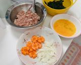 รูปขั้นตอนการทำที่ 1 ของ ข้าวแฮมเบิร์กซุปสาหร่าย