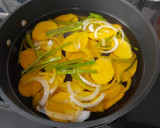 Foto del paso 4 de la receta: Salmón con costra de pistachos y patatas a lo pobre