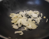 Foto del paso 1 de la receta: Fusilli cremoso con bacon y calabaza