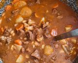 Bográcsban készült babgulyás recept fázis 6 fotója