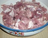 Sertéspörkölt vörösborral recept fázis 2 fotója