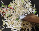 Foto langkah ke 3 dari resep Tauge cah Teri Medan.