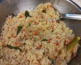 A picture of step 6 of Rava upma.