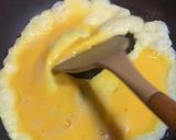 Foto langkah ke 5 dari resep Tumis Telur Sawi Putih.