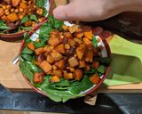 A picture of step 4 of Squash, spinach and chickpea salad.