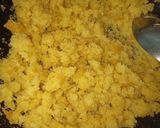A picture of step 2 of Moong dall ka halwa.