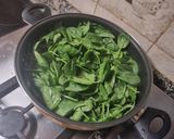 Foto del paso 3 de la receta: Pasta con Cabrales y piñones