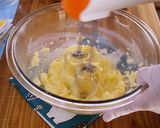 A picture of step 3 of Crunchy Square Butter Cookies with Vegetable Powder.