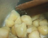A picture of step 1 of Simple peas mukimo with beef stew and black tea.