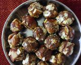 ખજુર ડ્રાયફ્રુટસ લાડુ (Khajoor Dryfruits Ladoo Recipe In Gujarati) રેસીપી સ્ટેપ3ફોટો