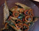 Foto langkah ke 7 dari resep Oseng Tongkol pedas.
