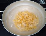 Foto langkah ke 1 dari resep Mac and Cheese.