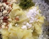 સાબુદાણા ના વડા(sabu dana na vada recipe in Gujarati) રેસીપી સ્ટેપ1ફોટો