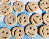 A picture of step 5 of POTATO SMILEY 🙂.