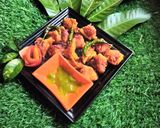 A picture of step 3 of Raw mango pakoda.
