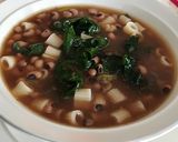 Foto del paso 6 de la receta: Frijoles con pasta y acelgas