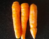 A picture of step 2 of Carrot Lachha Paratha.