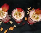 A picture of step 4 of Gulkand Shake.