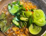 Foto langkah ke 4 dari resep Tumis ikan asin jambal.