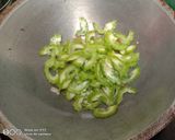 Foto langkah ke 3 dari resep Tumis Pare Simple.