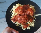 Une image de l'étape 3 de Boulettes de bœuf fourrées au gouda.