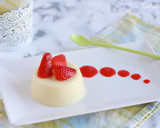 Foto del paso 15 de la receta: Panna cotta de piña colada con fresas