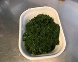 Une image de l'étape 3 de Sauce verte aux fanes de radis et herbes aromatiques.