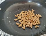 A picture of step 2 of Kaju makhana curry.