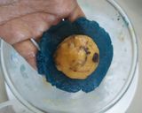 Foto langkah ke 4 dari resep COOKIE MONSTER KW ala Dough Lab.