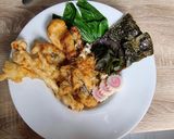 รูปขั้นตอนการทำที่ 7 ของ อุด้งเทมเปกรอบทูโทน (น้ำดำ) Two-tone crispy udon tempeh