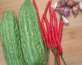 Foto langkah ke 1 dari resep Tumis Paria / Tumis Pare.
