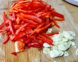 Foto del paso 1 de la receta: POLLO Con🌽🥕Vegetales Al Curry...!🌼