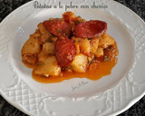 Foto del paso 7 de la receta: Patatas a lo pobre con chorizo