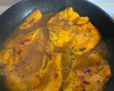 Foto del paso 10 de la receta: Pechuga de pollo con especias, verduras y huevo a la plancha