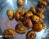 A picture of step 1 of Mushroom Manchurian.