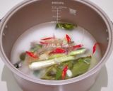 Foto langkah ke 3 dari resep Nasi Liwet Teri Pete Rice Cooker.