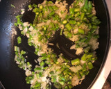 Foto del paso 4 de la receta: Bomba de calabacín relleno de verduras y pollo
