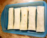 A picture of step 3 of Spring rolls.