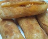A picture of step 7 of Schezwan Cheese Rolls.