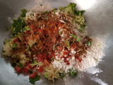 થાલી પીઠ (Thali Peeth Recipe In Gujarati)