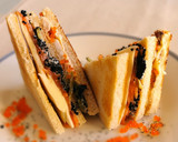 Foto del paso 8 de la receta: Sándwich Trikini de Salmón ahumado y Langostinos
