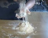 A picture of step 5 of Hot cross buns.